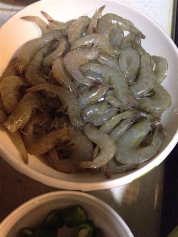 干锅虾怎么做，干锅虾怎么做好吃，干锅虾做法