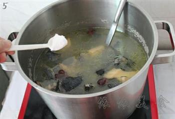 榴莲壳乌鸡汤怎么做，榴莲壳乌鸡汤怎么做好吃，榴莲壳乌鸡汤做法
