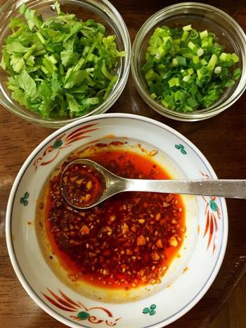 成都冷锅串串香怎么做，成都冷锅串串香怎么做好吃，成都冷锅串串香做法