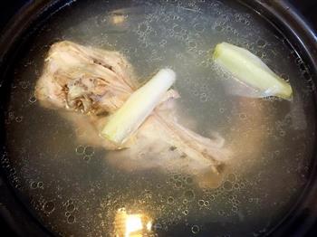成都冷锅串串香怎么做，成都冷锅串串香怎么做好吃，成都冷锅串串香做法