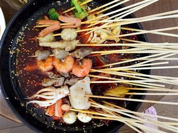 成都冷锅串串香怎么做，成都冷锅串串香怎么做好吃，成都冷锅串串香做法