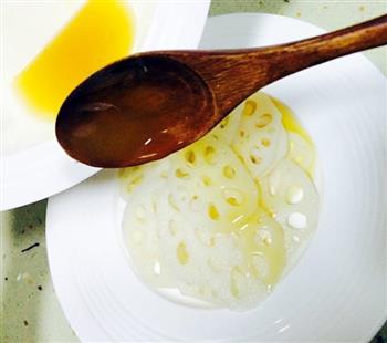 蜂蜜柠檬渍莲藕怎么做，蜂蜜柠檬渍莲藕怎么做好吃，蜂蜜柠檬渍莲藕做法