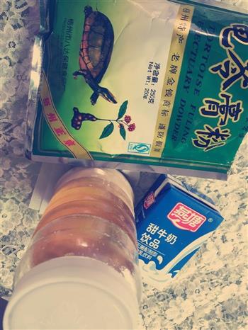 蜂蜜牛奶龟苓膏怎么做，蜂蜜牛奶龟苓膏怎么做好吃，蜂蜜牛奶龟苓膏做法