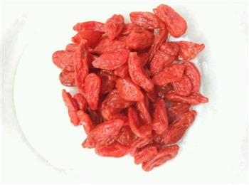 银耳莲子羹怎么做，银耳莲子羹怎么做好吃，银耳莲子羹做法
