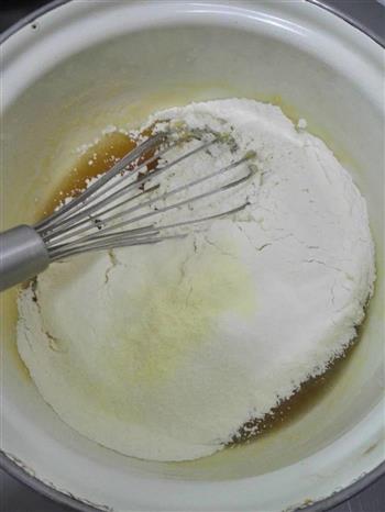 广式豆沙月饼怎么做，广式豆沙月饼怎么做好吃，广式豆沙月饼做法