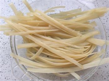 炒冷面怎么做，炒冷面怎么做好吃，炒冷面做法