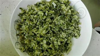 芹菜麦饭 一个人的晚饭怎么做，芹菜麦饭 一个人的晚饭怎么做好吃，芹菜麦饭 一个人的晚饭做法