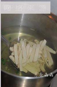 豌豆苗拌香干怎么做，豌豆苗拌香干怎么做好吃，豌豆苗拌香干做法