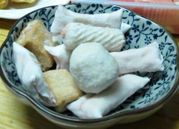 肉丸什锦火锅怎么做，肉丸什锦火锅怎么做好吃，肉丸什锦火锅做法