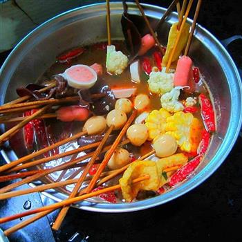 麻辣串串锅怎么做，麻辣串串锅怎么做好吃，麻辣串串锅做法