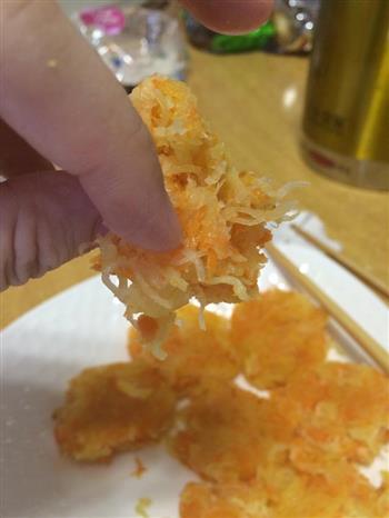 胡萝卜土豆饼怎么做，胡萝卜土豆饼怎么做好吃，胡萝卜土豆饼做法