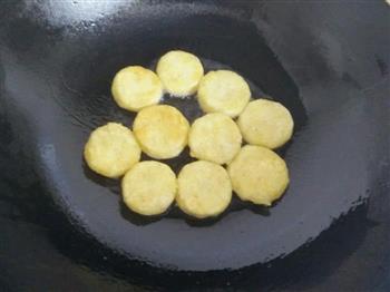 黑胡椒土豆饼怎么做，黑胡椒土豆饼怎么做好吃，黑胡椒土豆饼做法