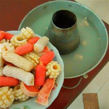 小肠汤锅怎么做，小肠汤锅怎么做好吃，小肠汤锅做法