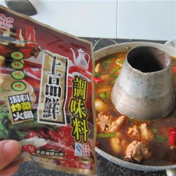 麻辣排骨萝卜锅怎么做，麻辣排骨萝卜锅怎么做好吃，麻辣排骨萝卜锅做法