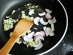 韩式辣炒猪肉怎么做，韩式辣炒猪肉怎么做好吃，韩式辣炒猪肉做法