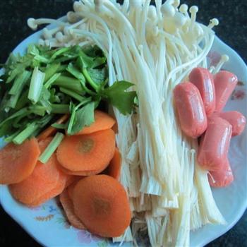 鱼头素菜锅怎么做，鱼头素菜锅怎么做好吃，鱼头素菜锅做法