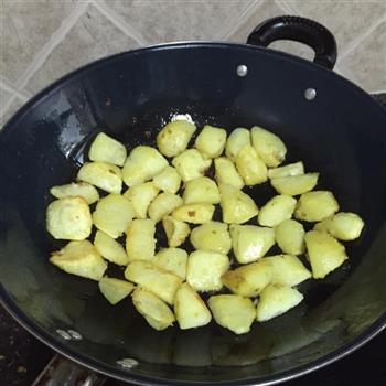 迷迭香煎土豆怎么做，迷迭香煎土豆怎么做好吃，迷迭香煎土豆做法