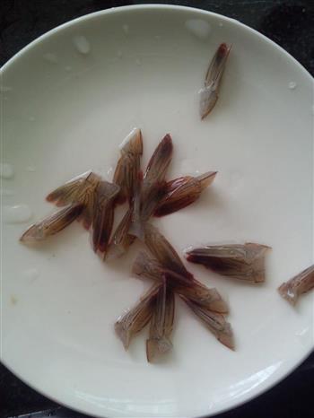 虾仁的花样游泳怎么做，虾仁的花样游泳怎么做好吃，虾仁的花样游泳做法