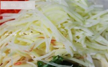 春韭烩三丝怎么做，春韭烩三丝怎么做好吃，春韭烩三丝做法