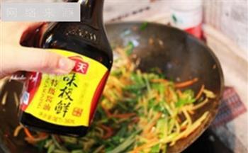 春韭烩三丝怎么做，春韭烩三丝怎么做好吃，春韭烩三丝做法
