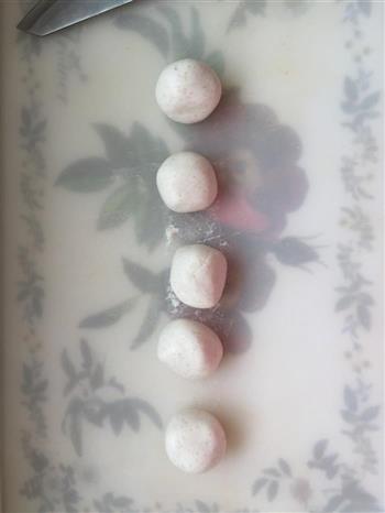 萌萌哒芝麻团子怎么做，萌萌哒芝麻团子怎么做好吃，萌萌哒芝麻团子做法