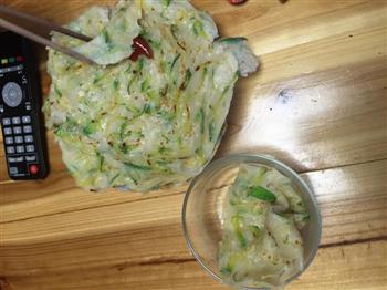 南瓜丝饼怎么做，南瓜丝饼怎么做好吃，南瓜丝饼做法