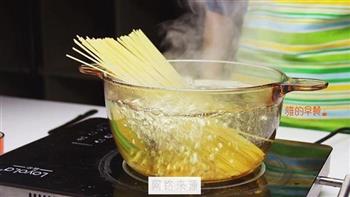 香茄肉酱意大利面怎么做，香茄肉酱意大利面怎么做好吃，香茄肉酱意大利面做法