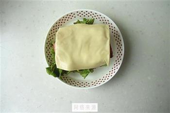 培根蛋堡怎么做，培根蛋堡怎么做好吃，培根蛋堡做法