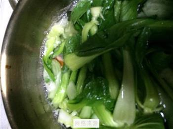黑胡椒汁牛排怎么做，黑胡椒汁牛排怎么做好吃，黑胡椒汁牛排做法