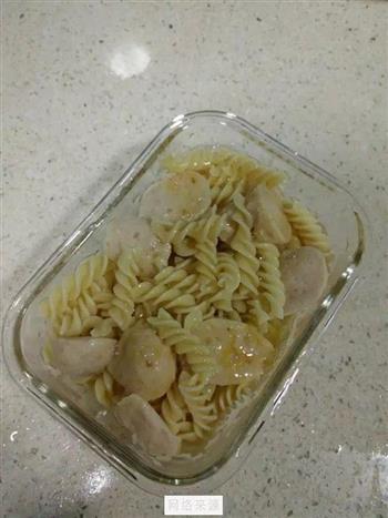 鸡蛋鱼丸蒸意面怎么做，鸡蛋鱼丸蒸意面怎么做好吃，鸡蛋鱼丸蒸意面做法