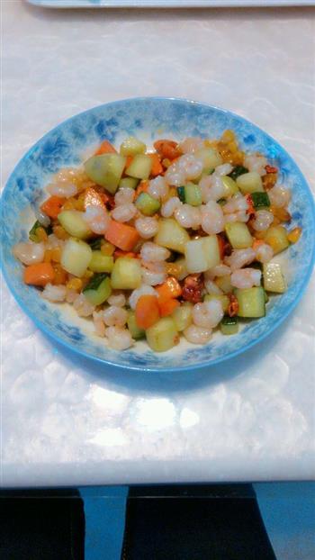 三色炒虾仁怎么做，三色炒虾仁怎么做好吃，三色炒虾仁做法