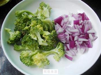 海鲜意面怎么做，海鲜意面怎么做好吃，海鲜意面做法