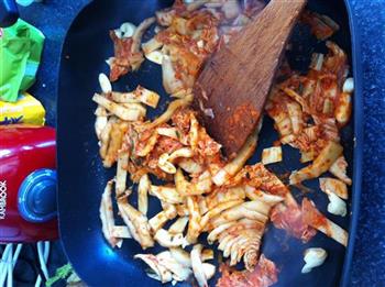 韩味辣白菜豆腐锅怎么做，韩味辣白菜豆腐锅怎么做好吃，韩味辣白菜豆腐锅做法