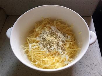 炸土豆丝饼怎么做，炸土豆丝饼怎么做好吃，炸土豆丝饼做法