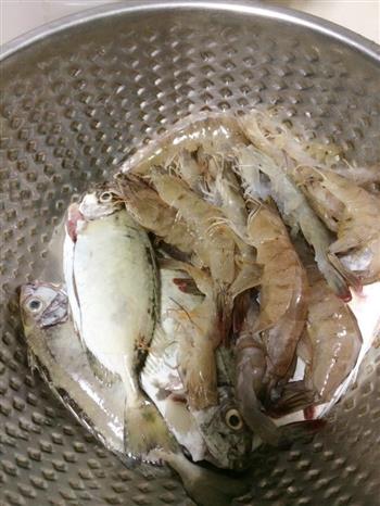 鱼虾粥怎么做，鱼虾粥怎么做好吃，鱼虾粥做法