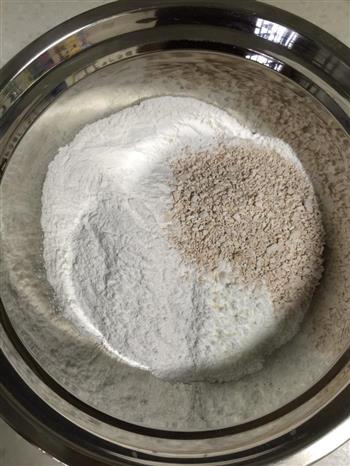 藕粉桂花糕怎么做，藕粉桂花糕怎么做好吃，藕粉桂花糕做法