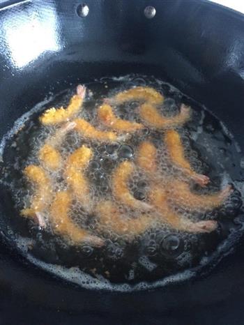 面包糠炸虾怎么做，面包糠炸虾怎么做好吃，面包糠炸虾做法