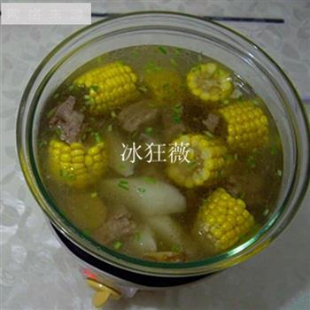 甜玉米山药排骨怎么做，甜玉米山药排骨怎么做好吃，甜玉米山药排骨做法