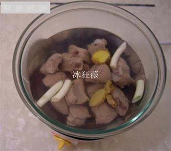 甜玉米山药排骨怎么做，甜玉米山药排骨怎么做好吃，甜玉米山药排骨做法
