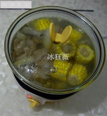 甜玉米山药排骨怎么做，甜玉米山药排骨怎么做好吃，甜玉米山药排骨做法