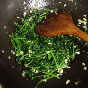 蒜茸蕃薯葉怎么做，蒜茸蕃薯葉怎么做好吃，蒜茸蕃薯葉做法