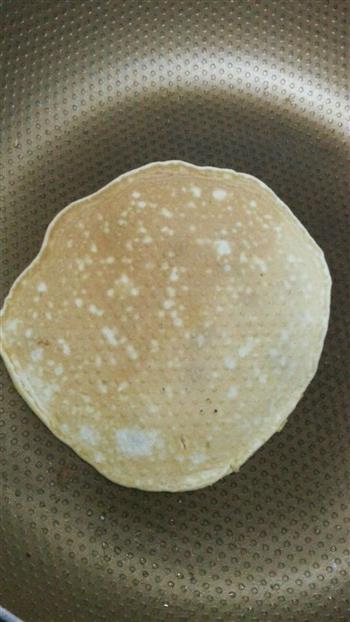 黑加仑松饼怎么做，黑加仑松饼怎么做好吃，黑加仑松饼做法
