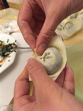 蔬菜馄饨怎么做，蔬菜馄饨怎么做好吃，蔬菜馄饨做法