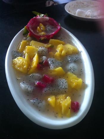 菠萝火龙果甜品怎么做，菠萝火龙果甜品怎么做好吃，菠萝火龙果甜品做法