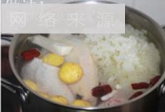 栗子银耳鸡汤怎么做，栗子银耳鸡汤怎么做好吃，栗子银耳鸡汤做法