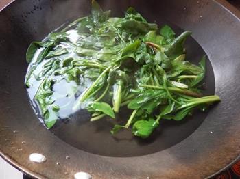菠菜米饼怎么做，菠菜米饼怎么做好吃，菠菜米饼做法