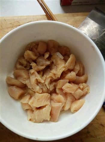 鱿鱼鸡米花一锅端怎么做，鱿鱼鸡米花一锅端怎么做好吃，鱿鱼鸡米花一锅端做法