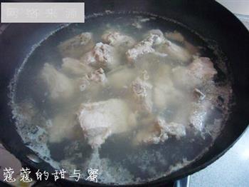 黄花排骨美白汤怎么做，黄花排骨美白汤怎么做好吃，黄花排骨美白汤做法