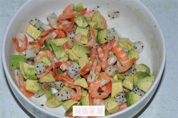 牛油果北极虾沙拉怎么做，牛油果北极虾沙拉怎么做好吃，牛油果北极虾沙拉做法