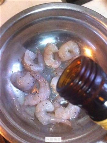 藜麦鲜虾色拉怎么做，藜麦鲜虾色拉怎么做好吃，藜麦鲜虾色拉做法